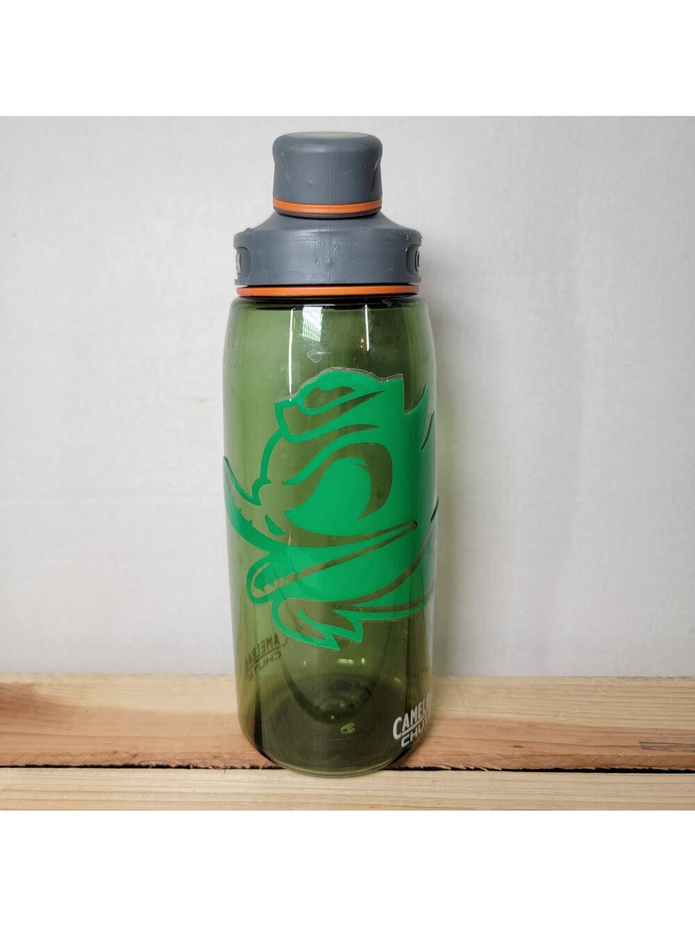 Camelbak Chute Green 32 oz Plastic Water Bottle w/ Oregon Ducks Logo